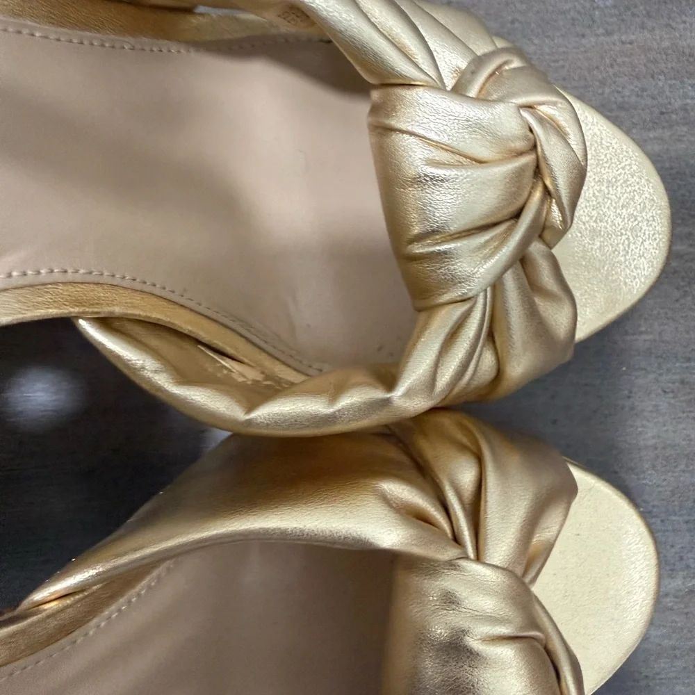 Michael Kors plataform Gold Shoes - Picture 8 of 14